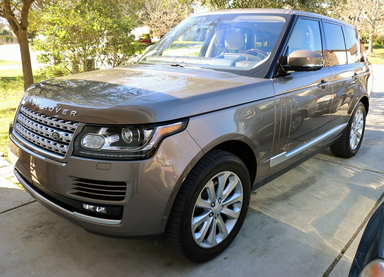 I Have a 2016 Range Rover HSE Td6 for a Week. Have Any Questions About