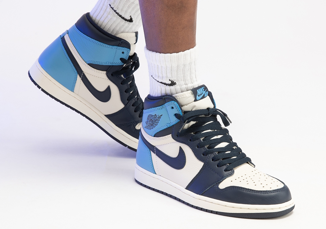 Air Jordan Retro 1 High OG Obsidian - TeCalzoShoes