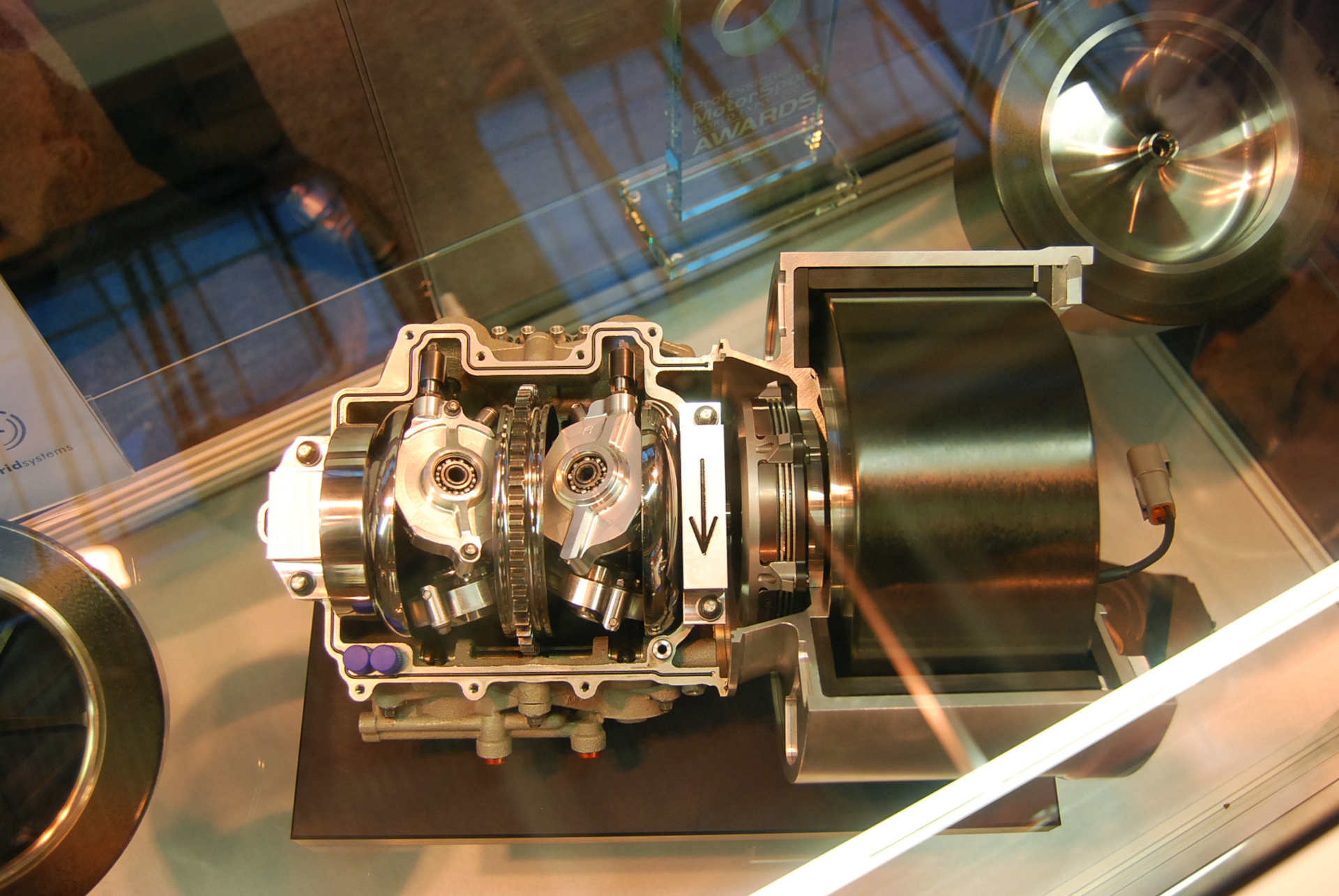 kinetic energy recovery system in car