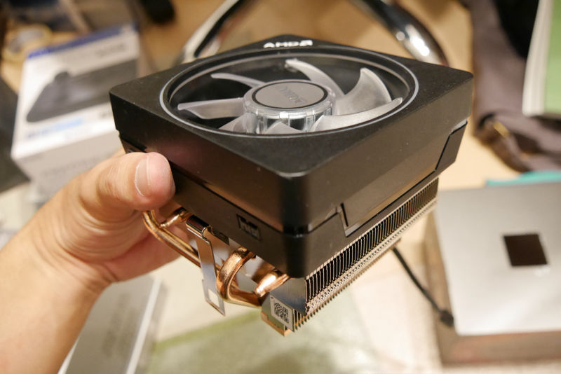 AMD Ryzen 9 3900X 12C24T + AMD純正クーラー Ryzen 9 3900X With Wraith Prism cooler (12C24T/3.8GHz（4.6