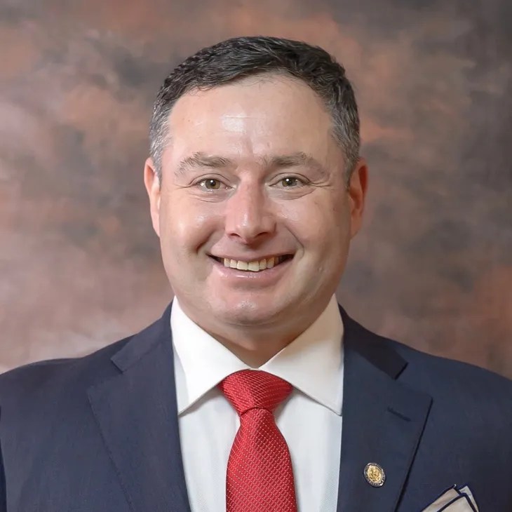 Portrait of Eugene Vindman linking to LinkedIn profile