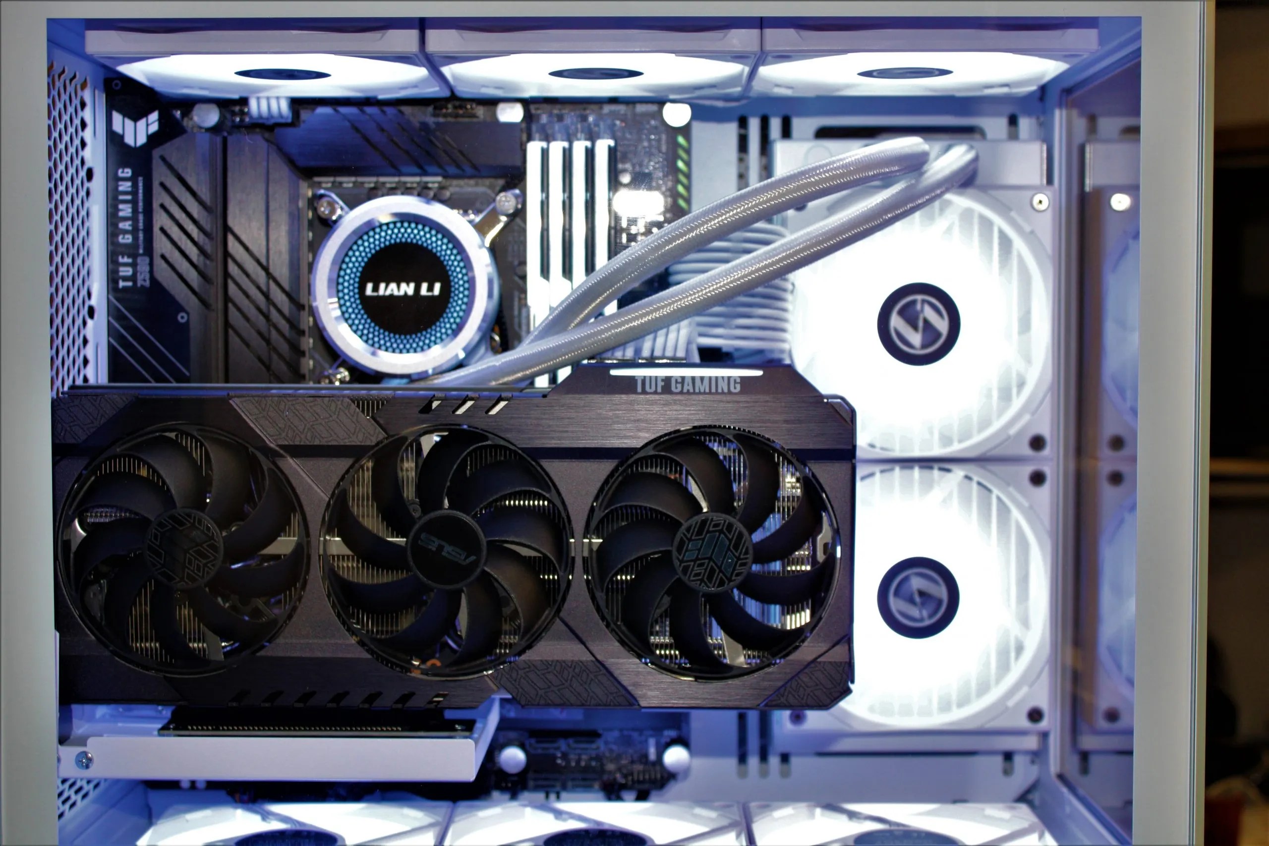 MINI LIAN LI – GAMING PC – INTEL I7 – RTX 3070 - Tech505