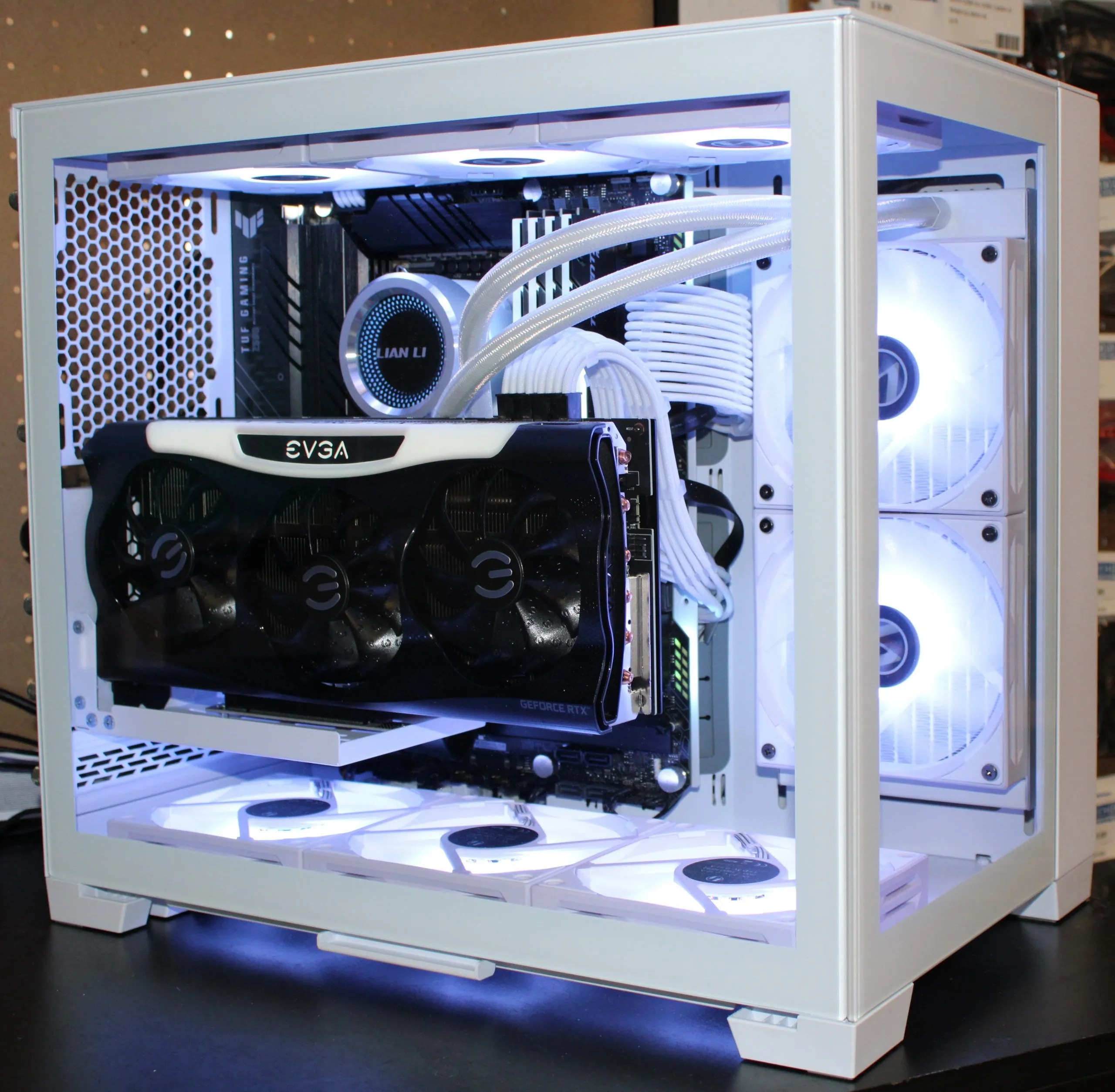 LIAN LI O11 DYNAMIC MINI WHITE / RTX3070