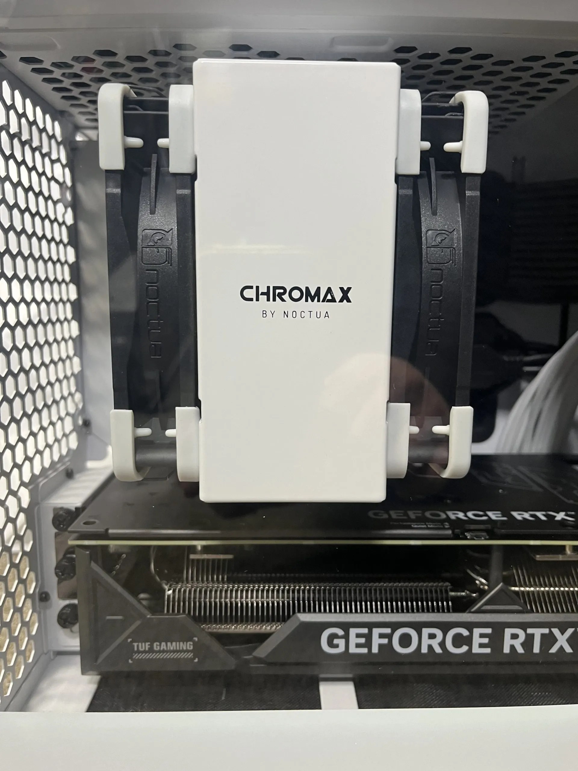SOLD – Fractal Design Torrent Nano – i7-12700kf – RTX 4070 Ti