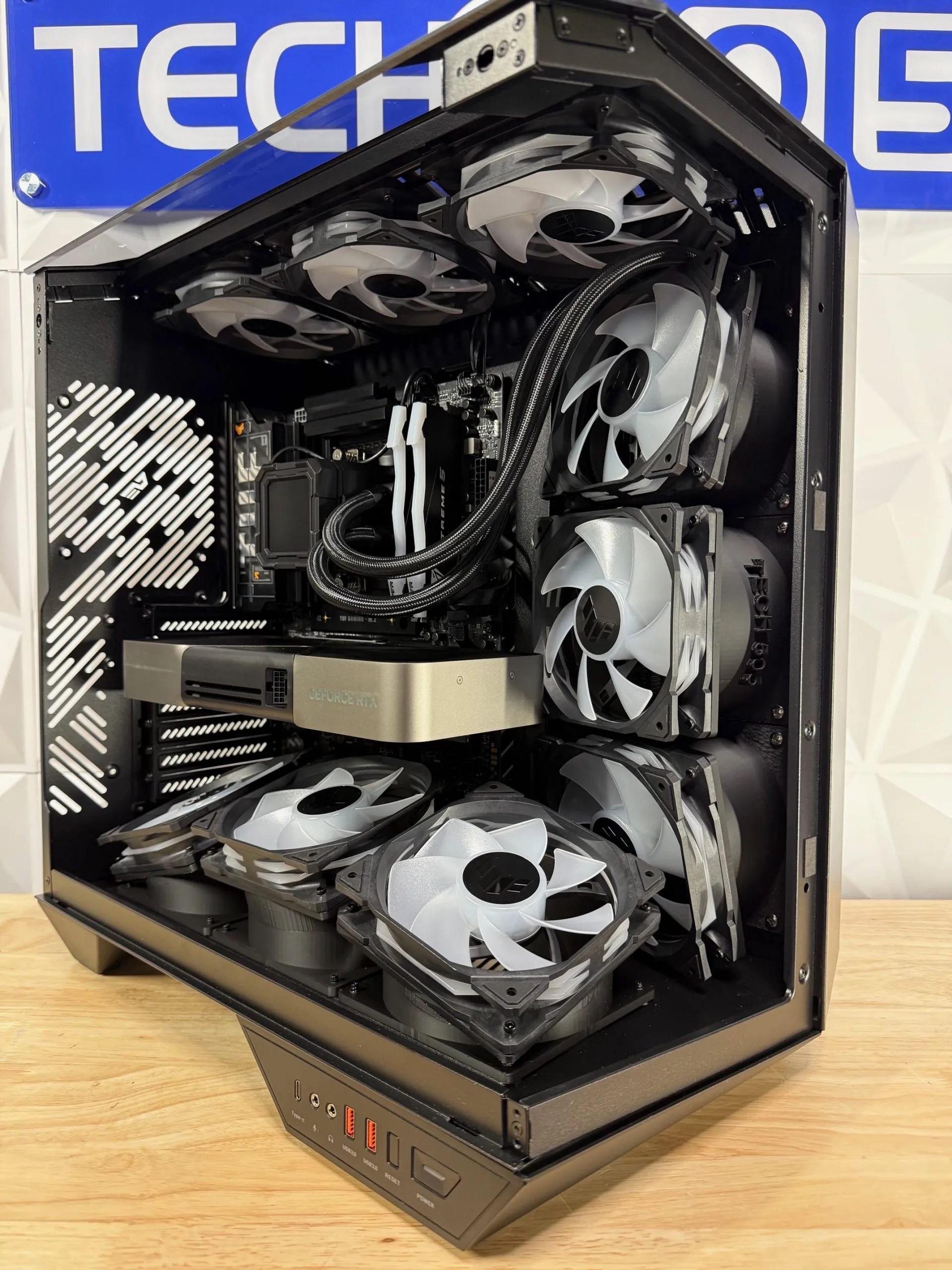SOLD – darkFlash Gaming PC – Ryzen 7 9800x3d – RTX 5080 - Tech505