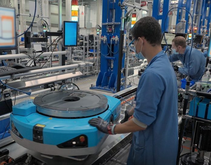 Amazon Announces New Robotics Facility, Opening Job Opportunities TechAcute