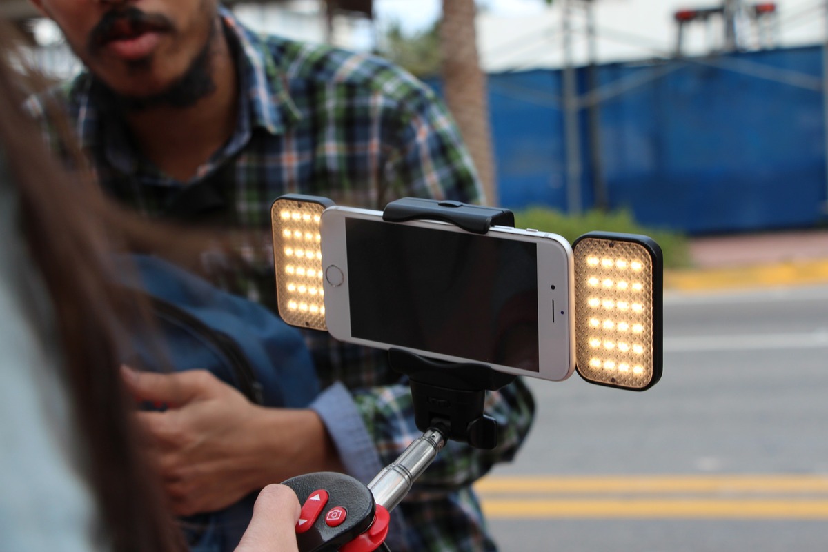 Auto-Selfie-open