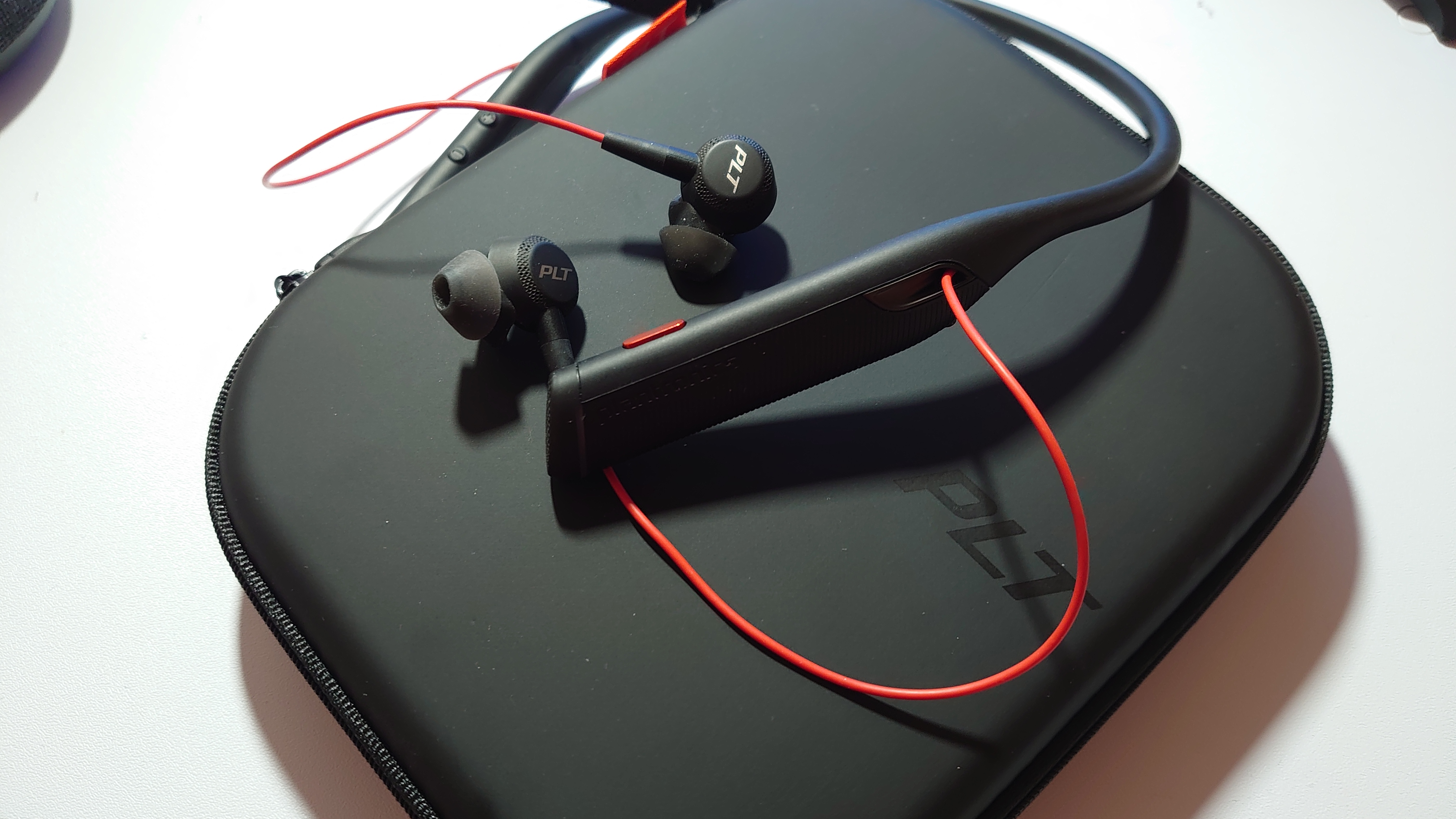 Review – The Plantronics Voyager 6200 UC headphones. #Tech
