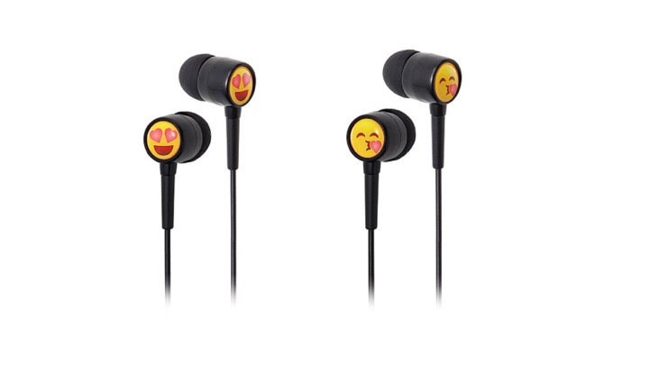 Fall in love with these his and her gadgets this Valentine’s Day. #Tech #ValentinesDay
