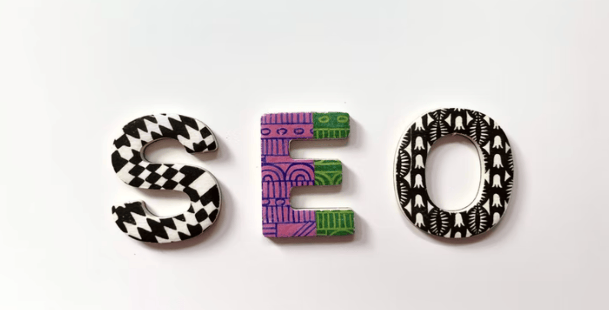 What does the competitiveness and difficulty of a niche tell you about SEO strategy?