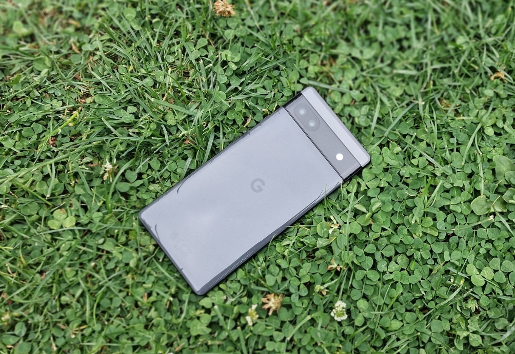 Google-Pixel-6a-