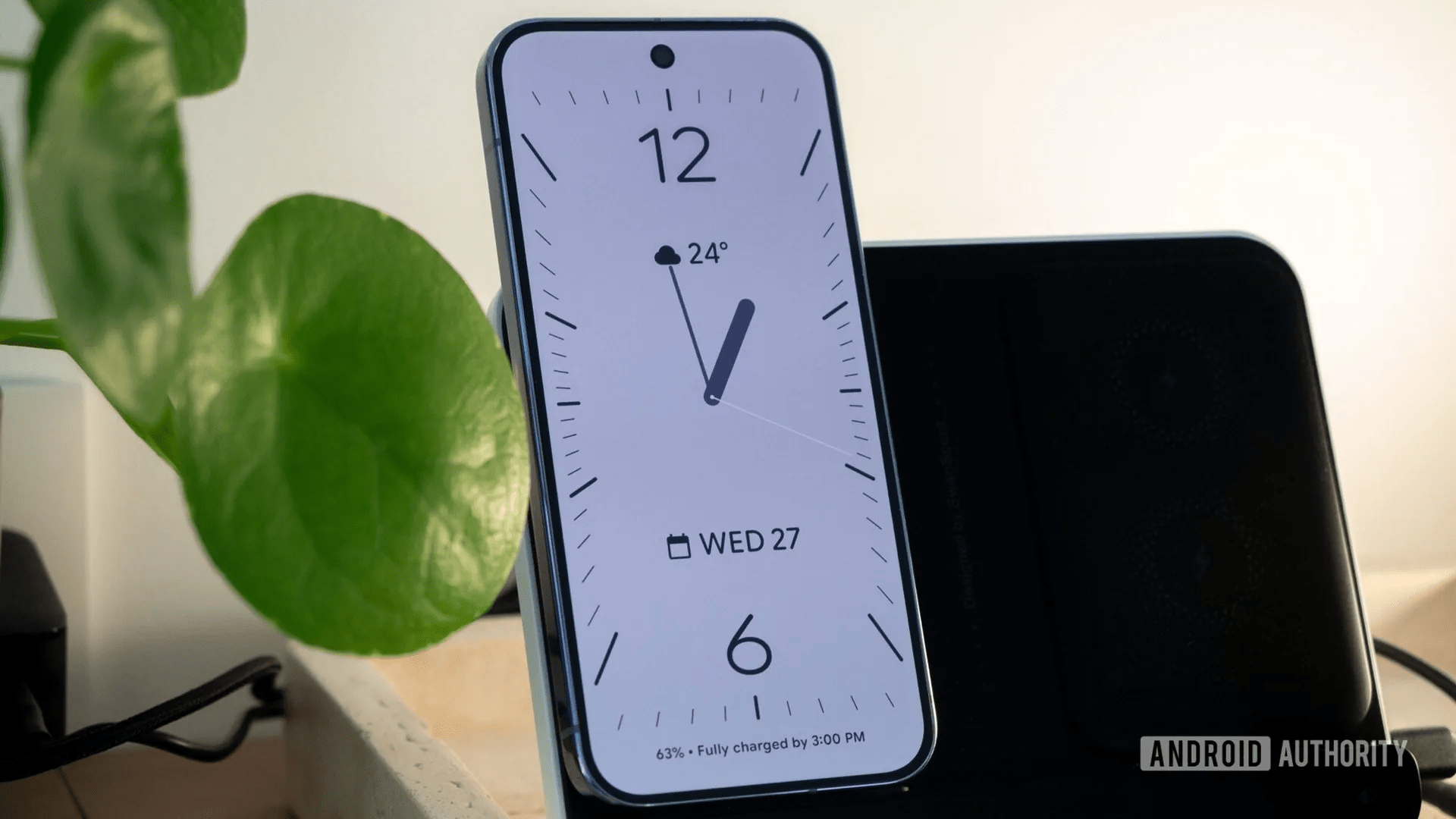 What time is it? Some Pixel phones are as confused as we are about time zones