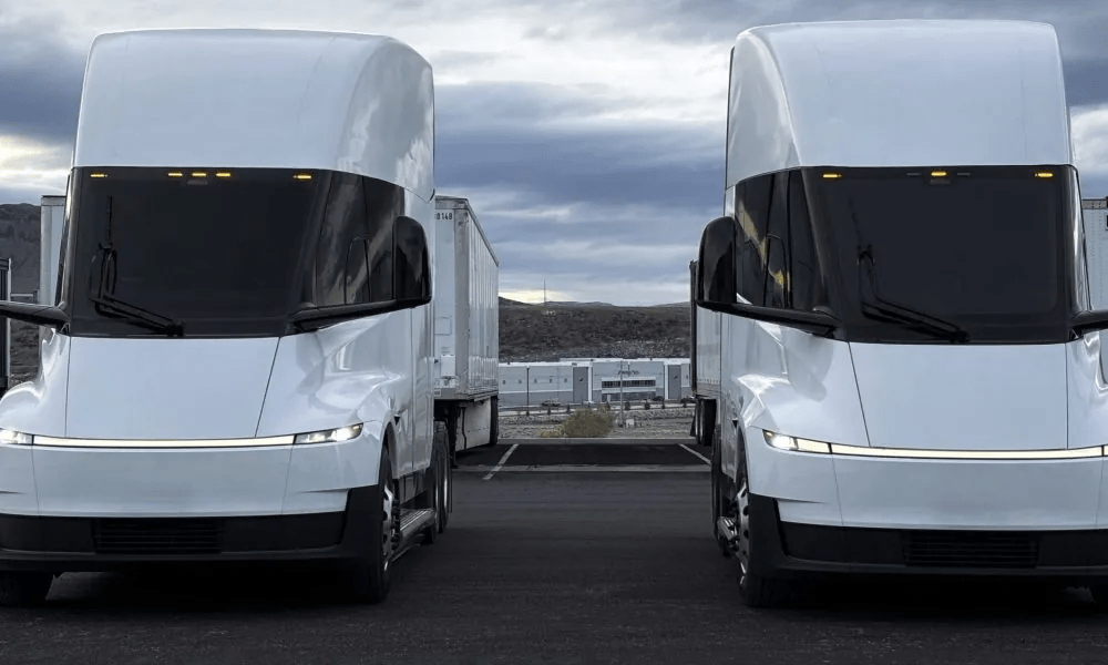 Tesla Semi wins over truck drivers with real-world praise amid latest upgrades