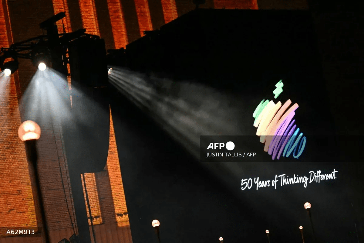 Apple at 50 faces its defining AI challenge