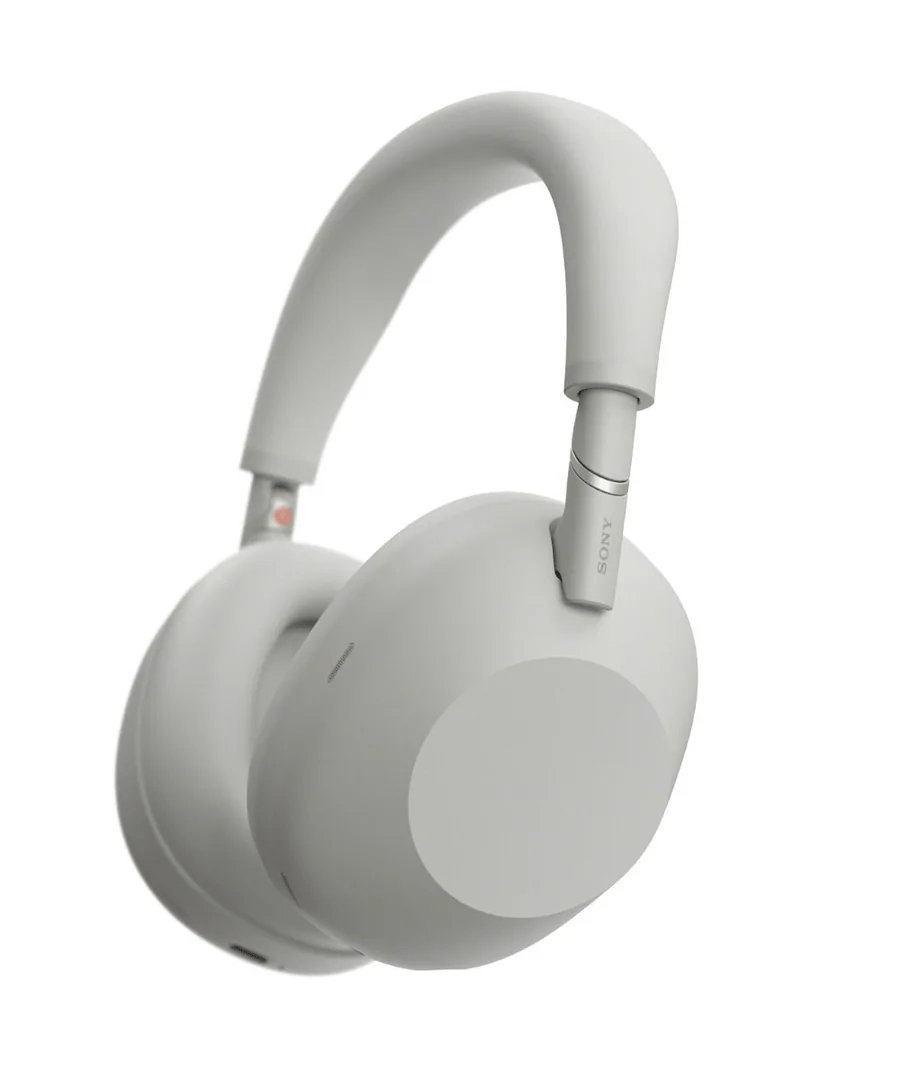 Apple AirPods Max 2 vs Sony WH-1000XM6: This is closer than I predicted