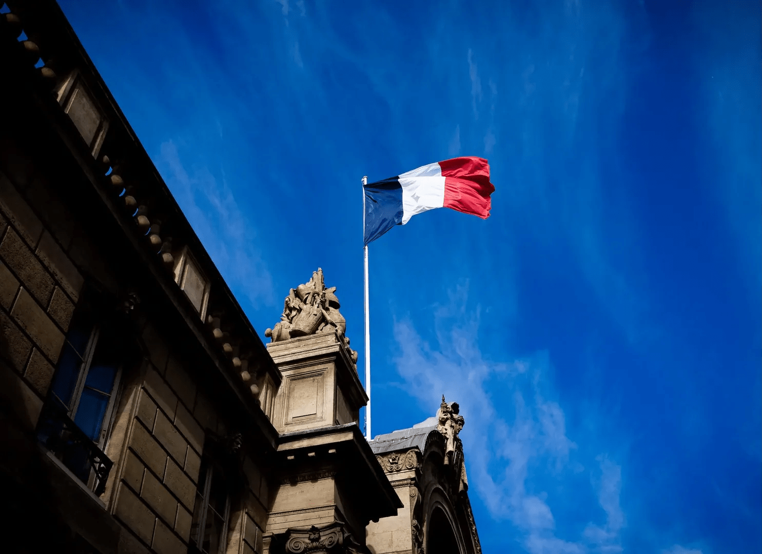 France to ditch Windows for Linux to reduce reliance on US tech