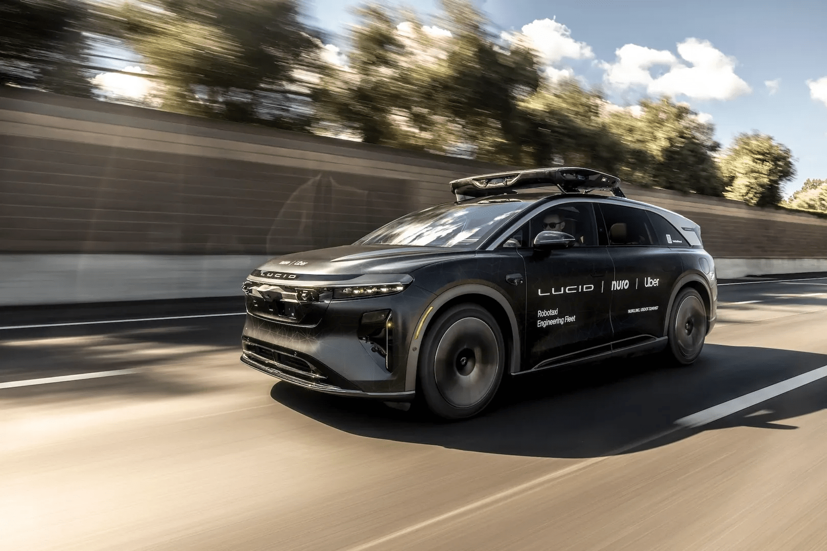 Uber and Nuro begin testing premium robotaxi service in San Francisco