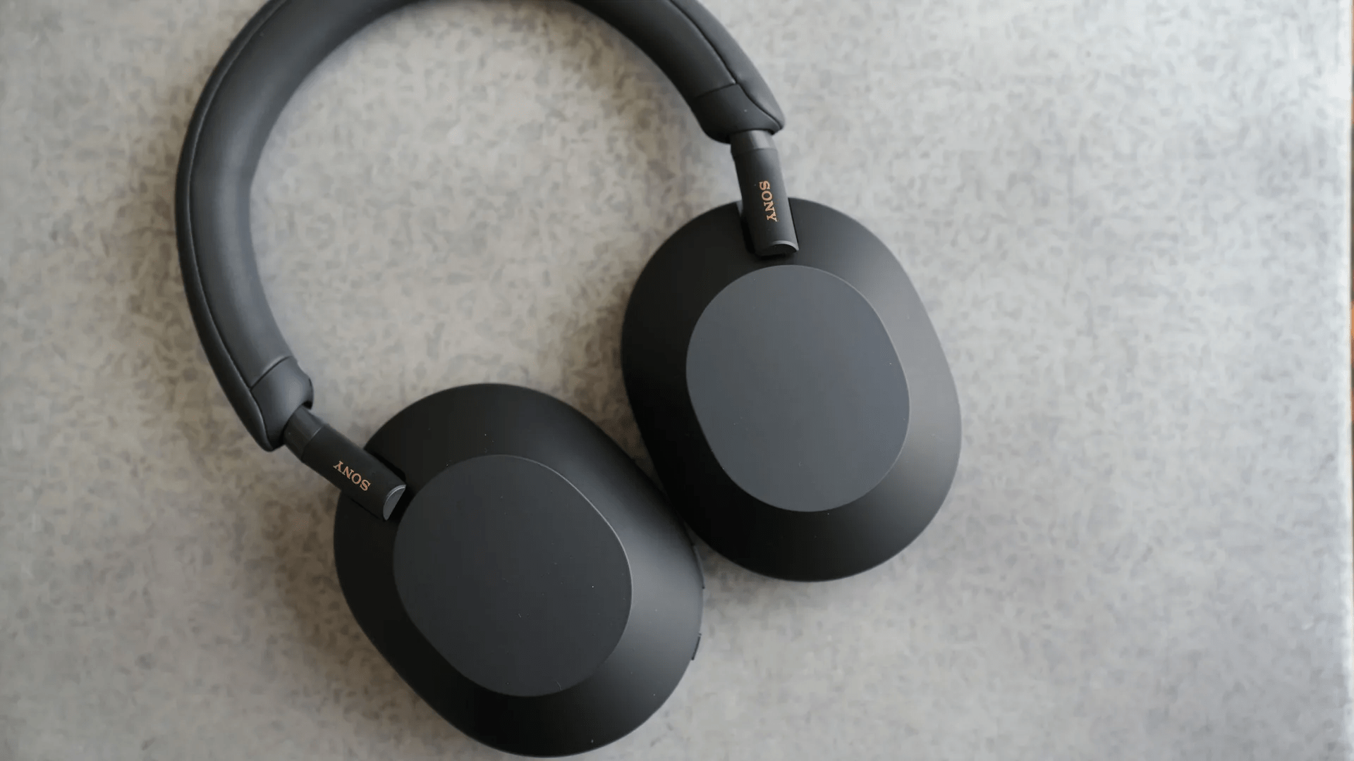 Amazon is still slashing 38% off the Sony WH-1000XM5, weeks after the spring sale