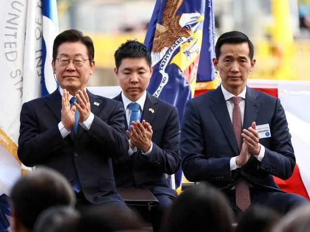 Korea Needs Irreplaceable Tech to Avoid Trump’s ‘Predatory Treaties’