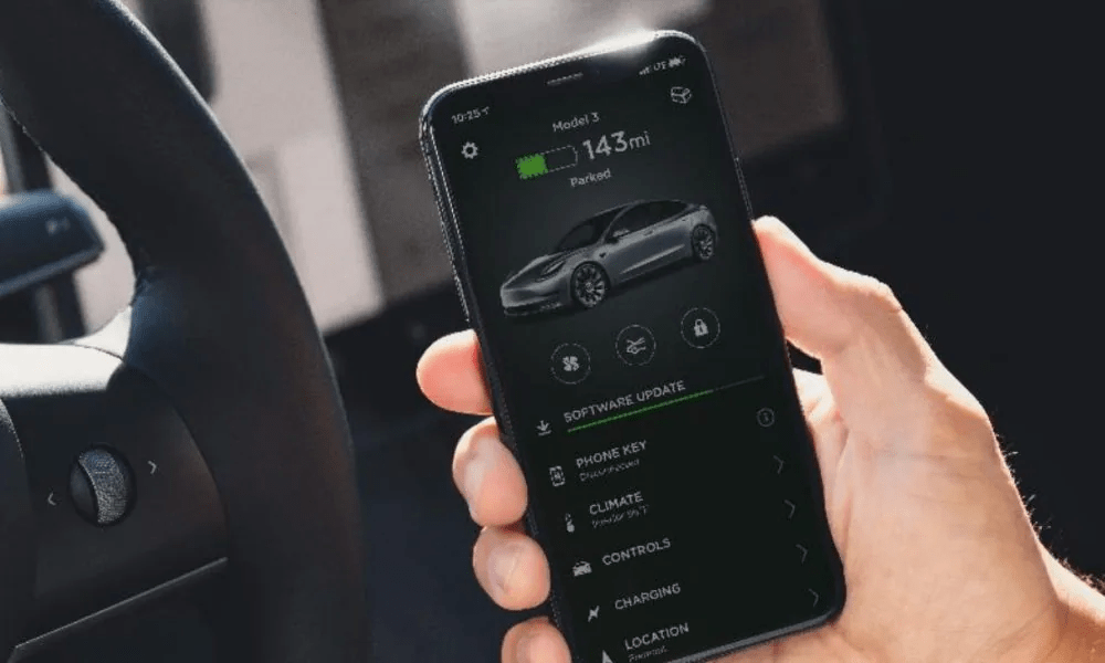 Tesla bolsters App with new safety, insurance, and storage features
