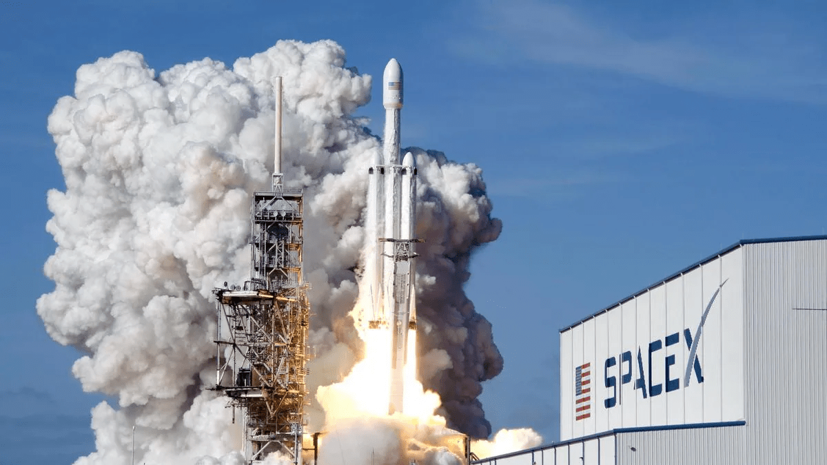 SpaceX files to go public, paving way for record stock offering