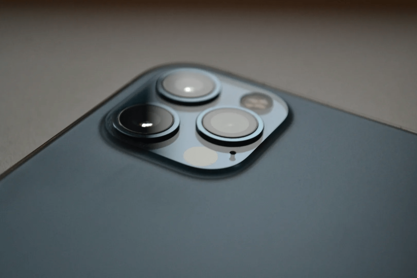 iPhone 18 Pro Camera Upgrades: Variable Aperture Lens and Next-Gen Photography Features Revealed