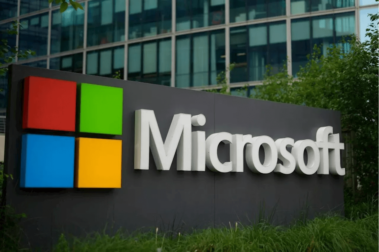 Microsoft aims to create large cutting-edge AI models by 2027