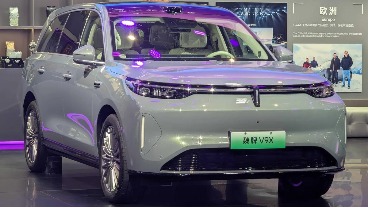 GWM’s new flagship SUV, Wey V9X, has a huge battery for a PHEV, and features galore