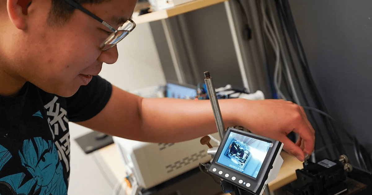 Moving Data with the Speed of Light: Polaris Electro-Optics Rides the Wave of the Future