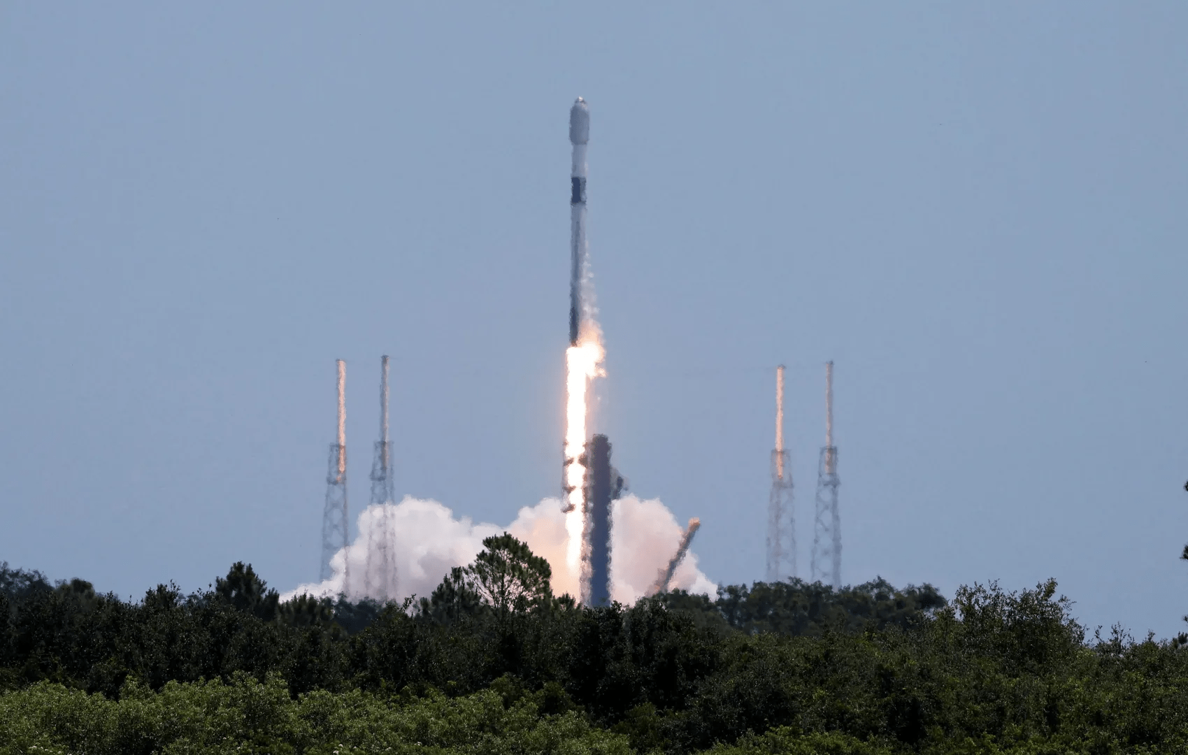 Musk asks SpaceX IPO banks to buy Grok AI subscriptions, NYT reports