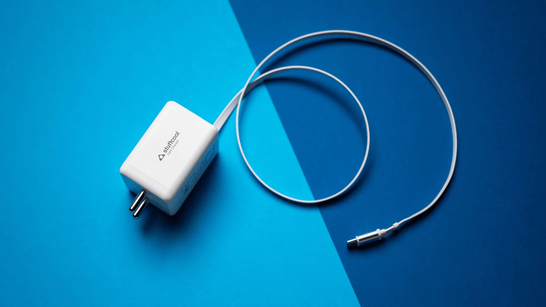 Stuffcool made a 65W GaN charger with a retractable cable, and it’s pretty good
