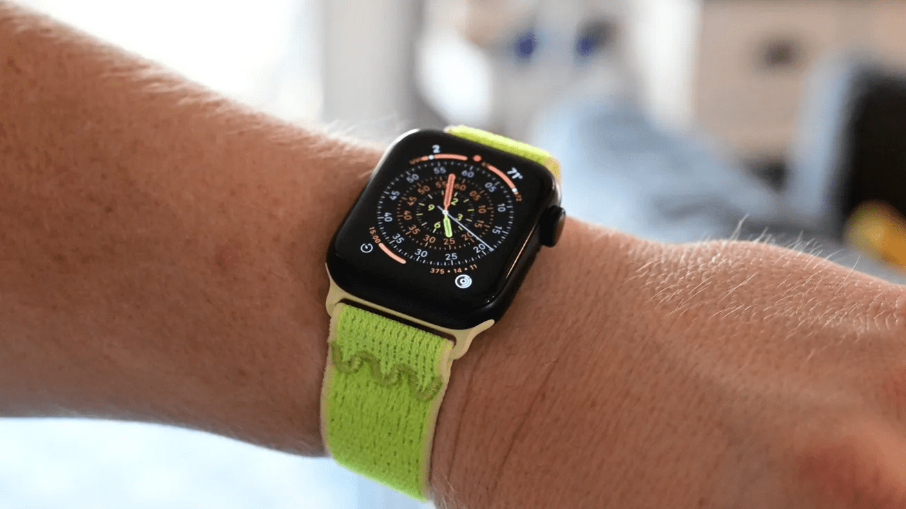 Apple Watch won’t be getting on-device Touch ID anytime soon