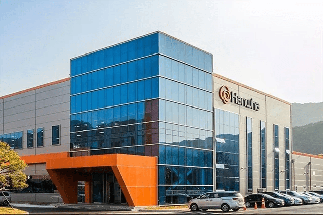 Hanwha Semitech to supply FO-PLP equipment for SpaceX-linked chip production