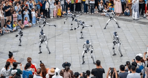 Chinese robots attract attention, cooperation in Central, Eastern European markets