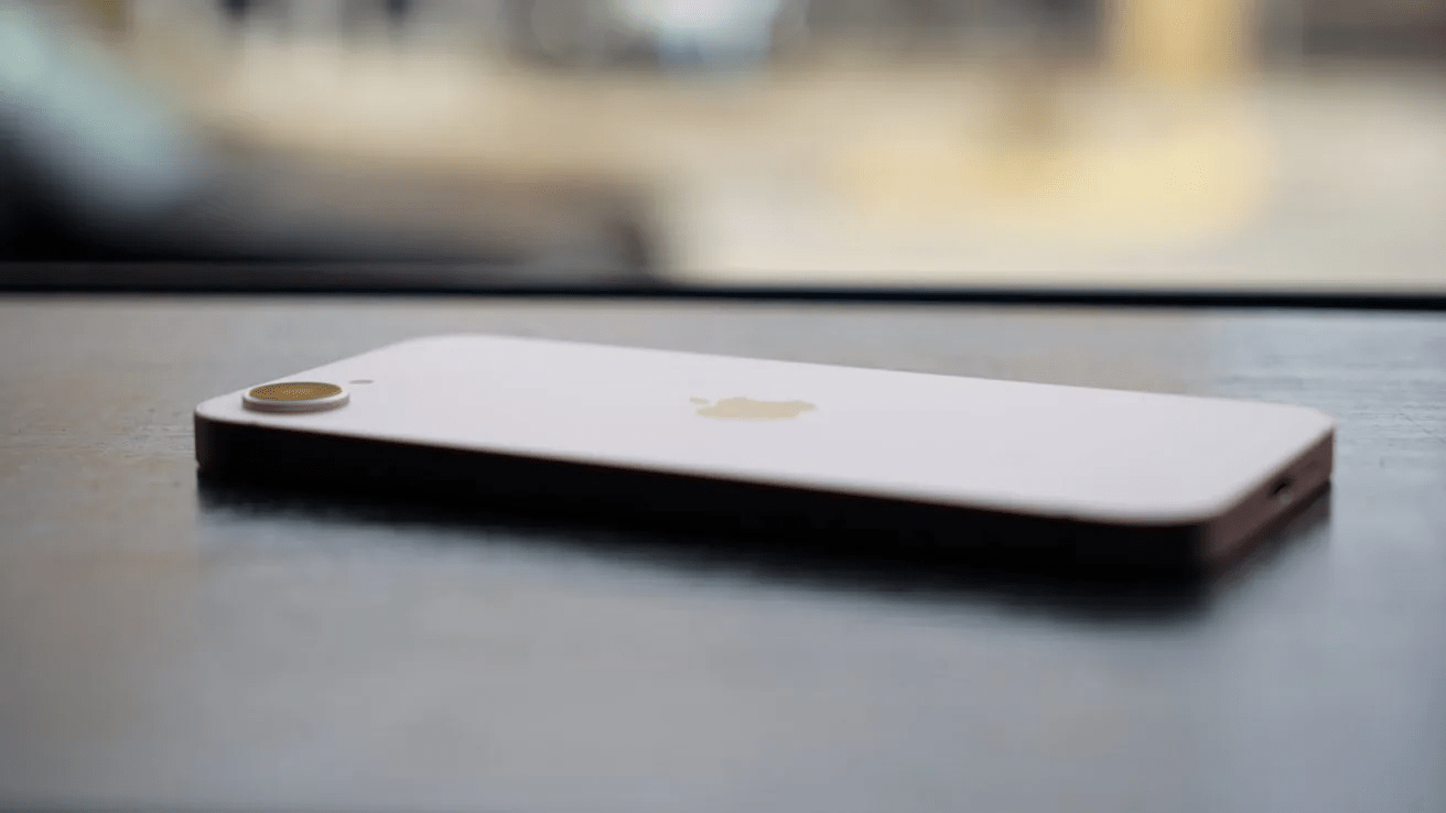 Apple Silicon production testing begins at Intel with 2027 mass shipment target