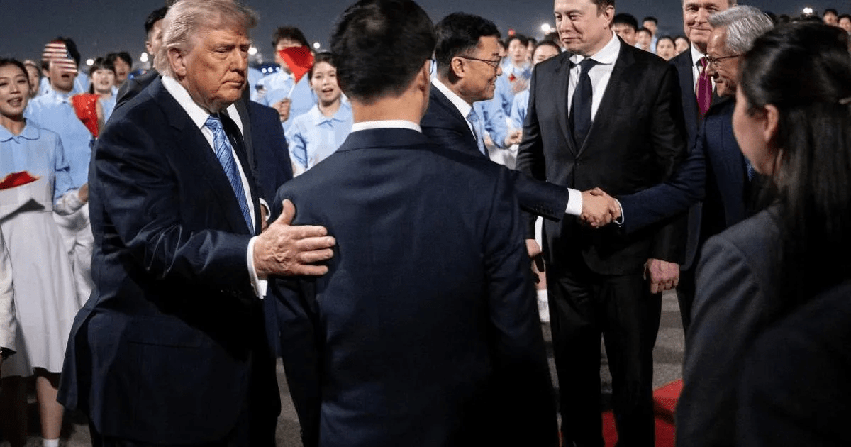Democrats accuse Trump of stock trade corruption