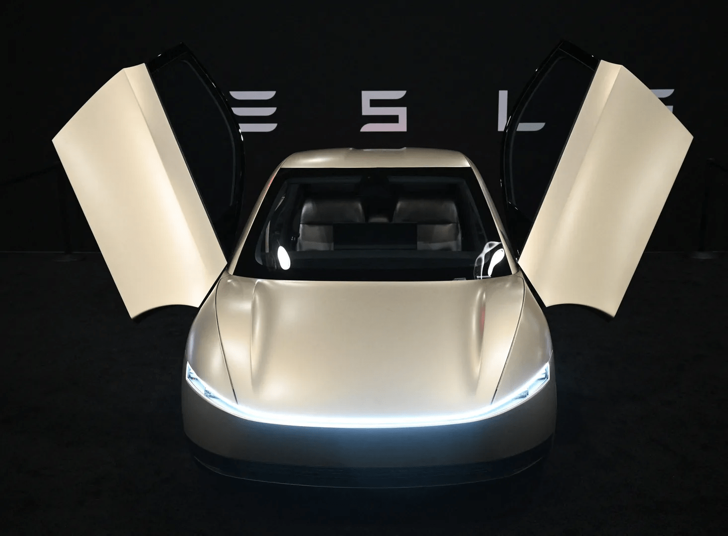 Tesla Robotaxi Crash Data Reveals Slow Progress on Self-Driving Ride-Hailing Program