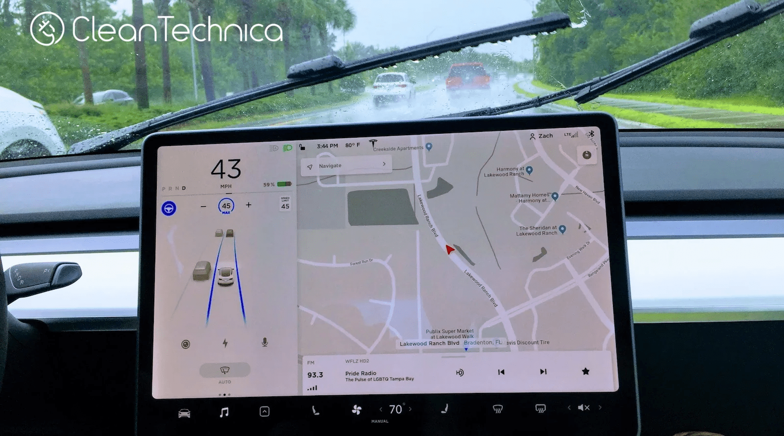 The Problem With Tesla’s NON-Automatic Windshield Wipers