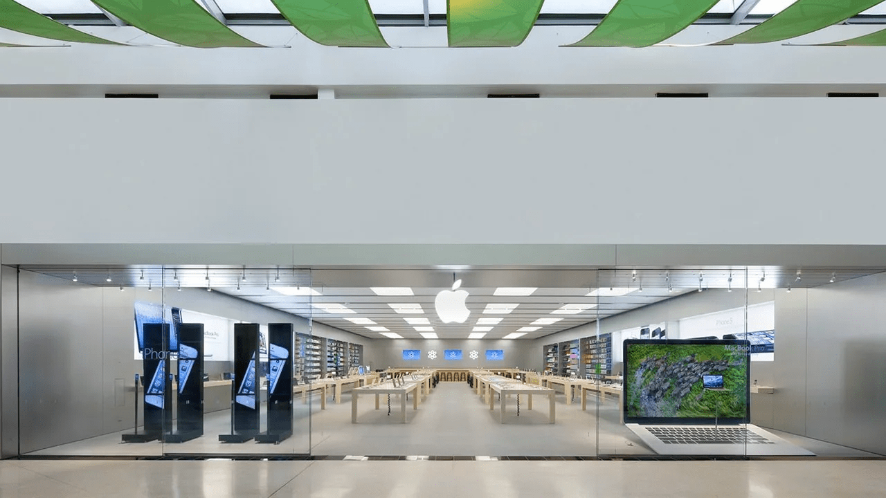Employees at Apple’s first unionized store to protest closing