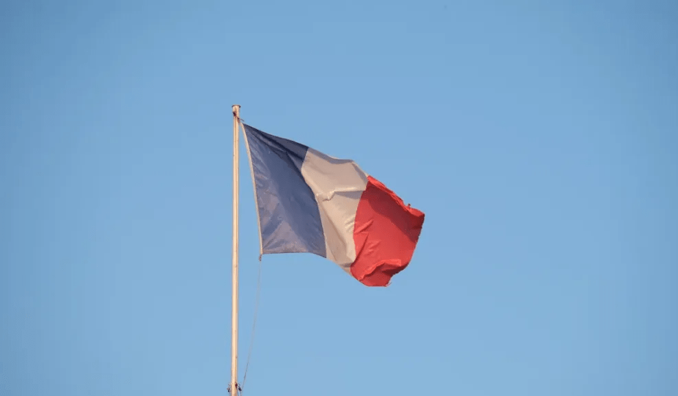France Adds €1.55 Billion for Quantum and Semiconductor Development