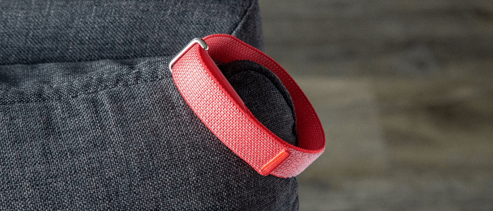 Fitbit Air is a pretty good fitness tracker that you keep forgetting about. And that’s the point