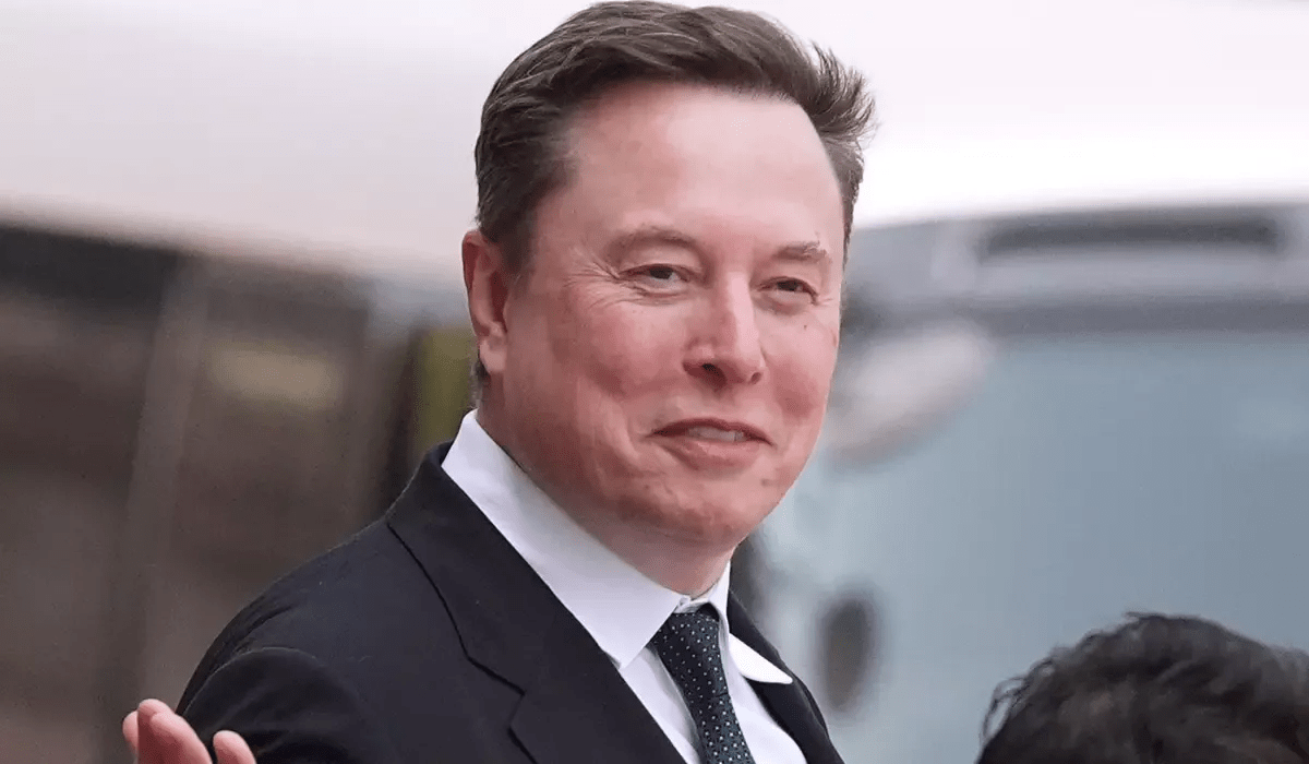 Median pay for CEOs rose nearly 6% in 2025, but some compensation packages were eye-popping