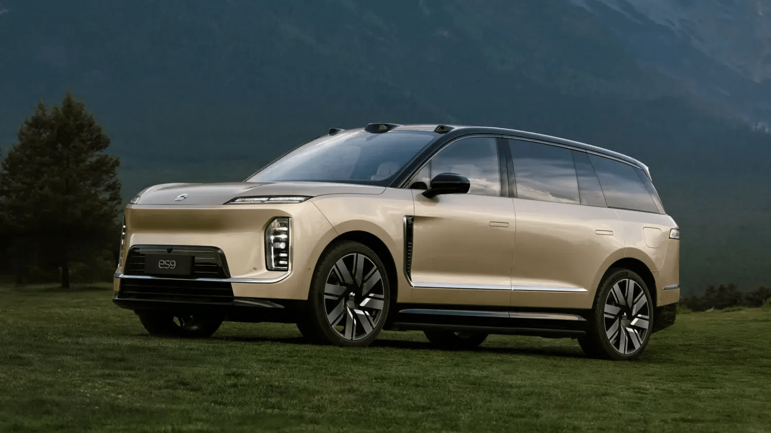 Nio ES9 started sales in China as 5.4-meter SUV with steer-by-wire at 57,470 USD with BaaS