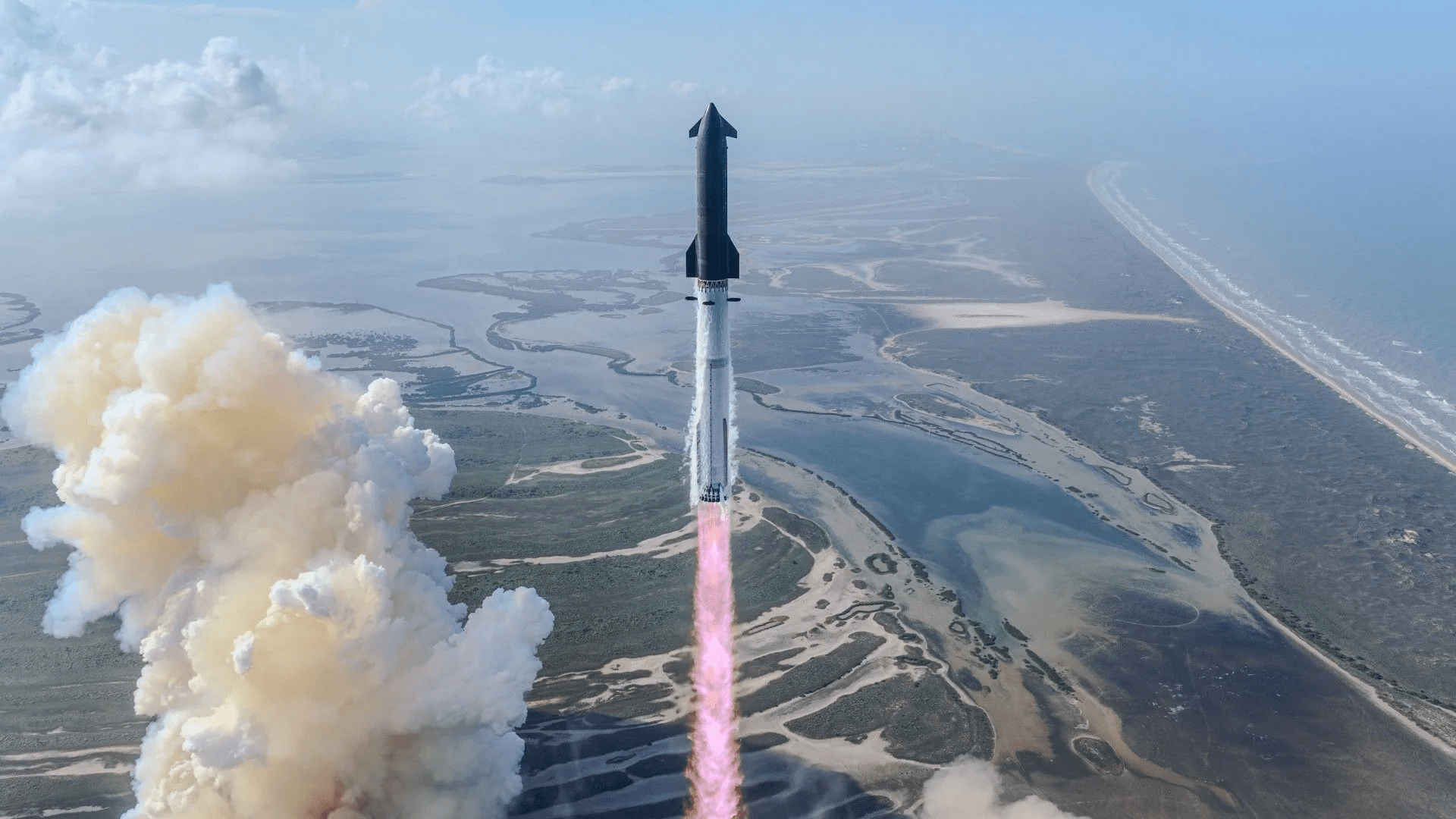 FAA grounds SpaceX’s Starship V3 megarocket after Flight 12 ‘mishap’