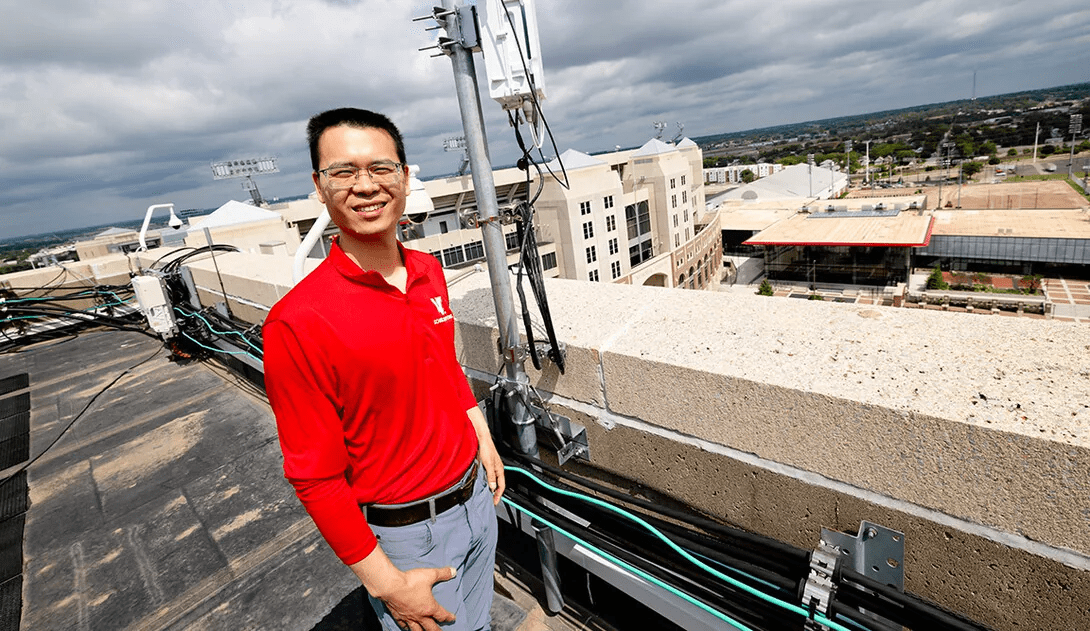 Liu’s CAREER Award to Support AI-Driven Wireless Network Research, Education