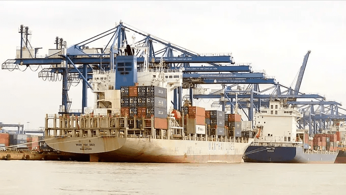 Vietnam, Singapore expand cooperation in technology and green growth