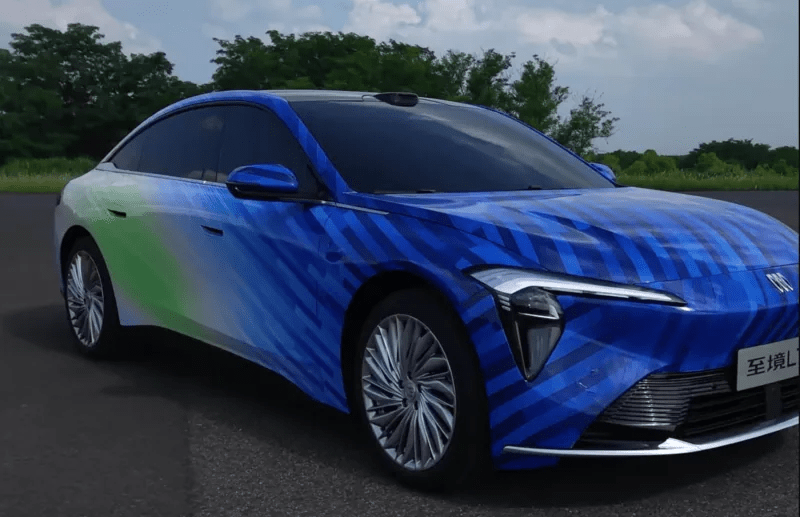 The Buick Electra L7 BEV Looks Awesome — But Only For China