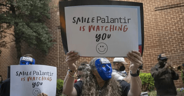 Palantir touts record expansion and battlefield AI value