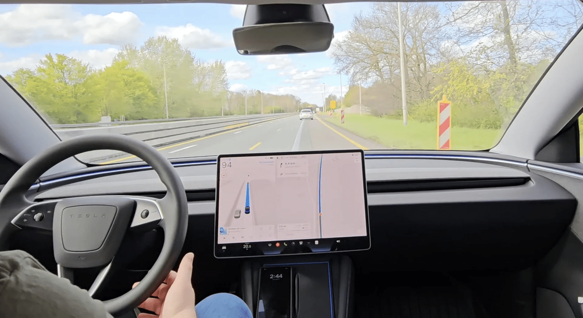 EU Regulator Skepticism Over Tesla Self-Driving Tech