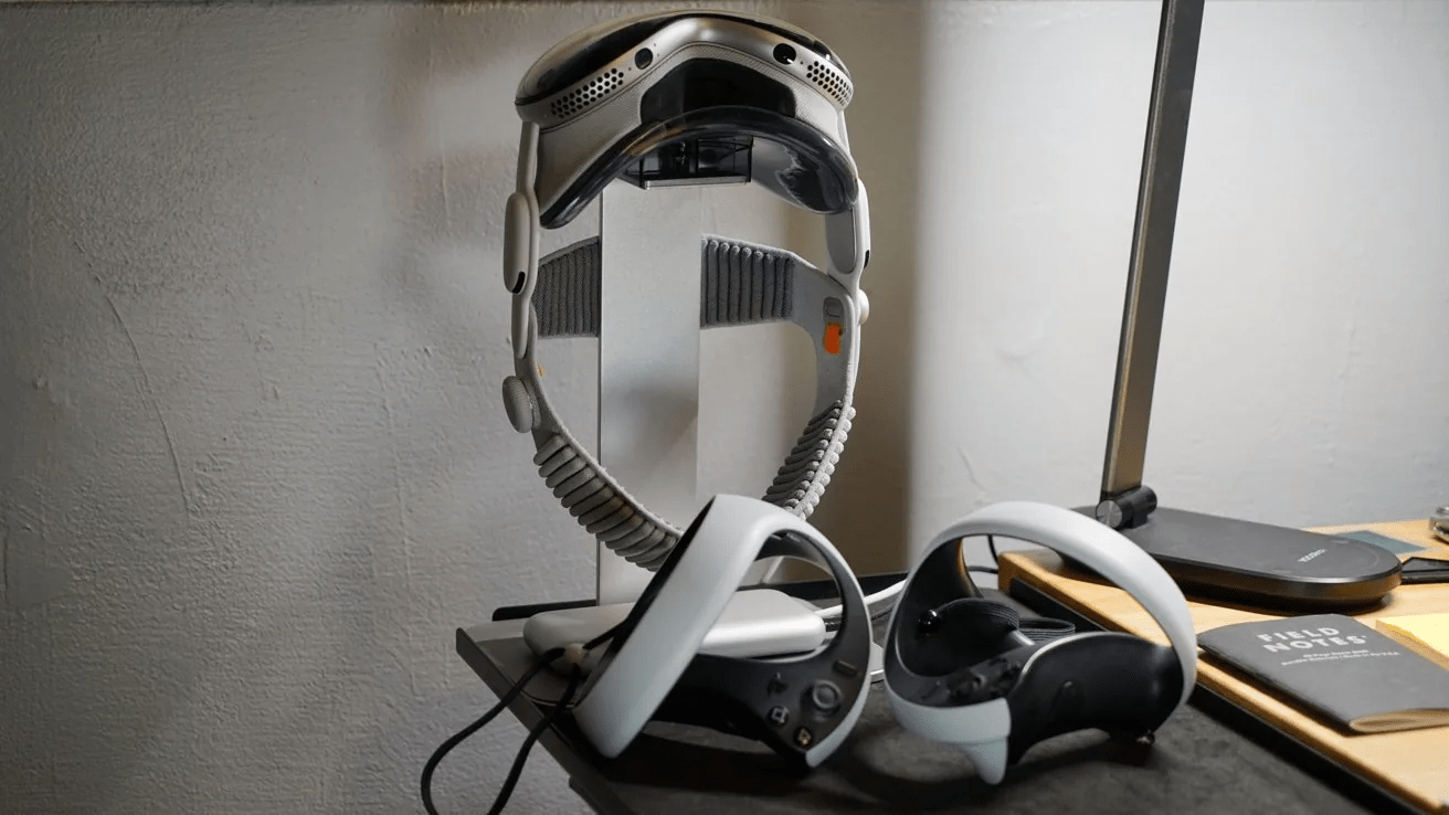 Expect more controllers & objects for Apple Vision Pro thanks to visionOS 27